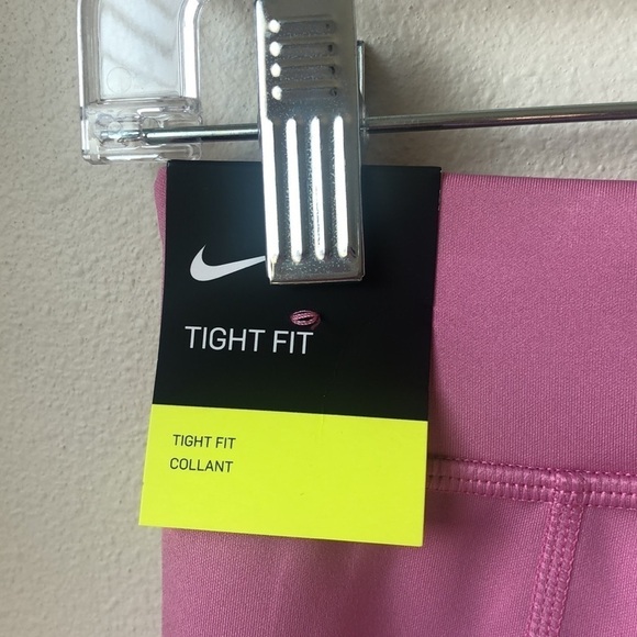 Nwt Nike Dri-Fit leggings - Picture 6 of 9